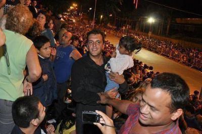 M�s de 20 mil personas en Don Torcuato festejaron el Carnaval