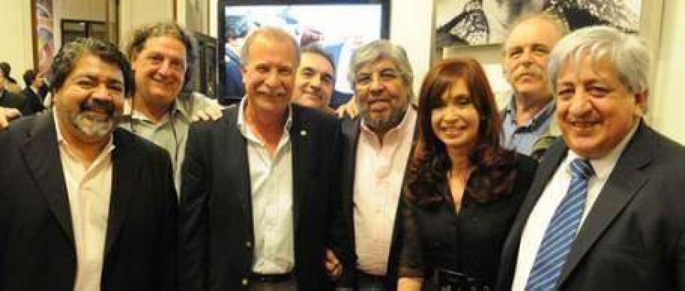 El Gobierno quiere limitar los negocios de los 'gordos' de la CGT