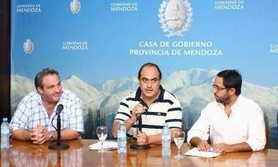 El Gobierno suspendi� la fiesta de esta noche y arremeti� contra quienes hicieron el paro