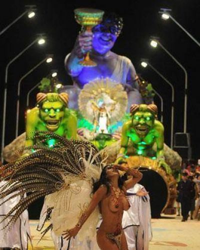 El Carnaval dijo �hasta el 2012� con un Cors�dromo desbordante