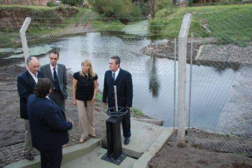 Construir�n tres acueductos en la Provincia 