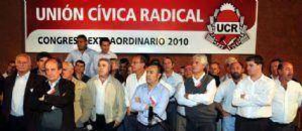 Dos partidos buscan recrear la lista 503