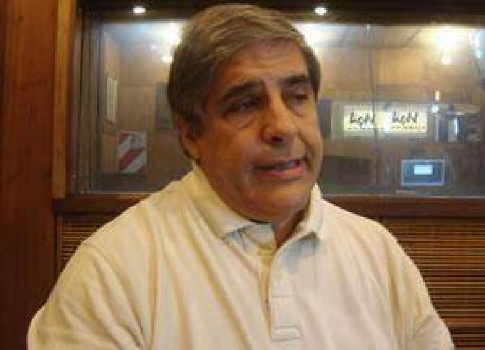 Interna justicialista en Santa Luc�a : �Hay dirigentes que lanzan tiros de salva para lograr conseguir algo� 