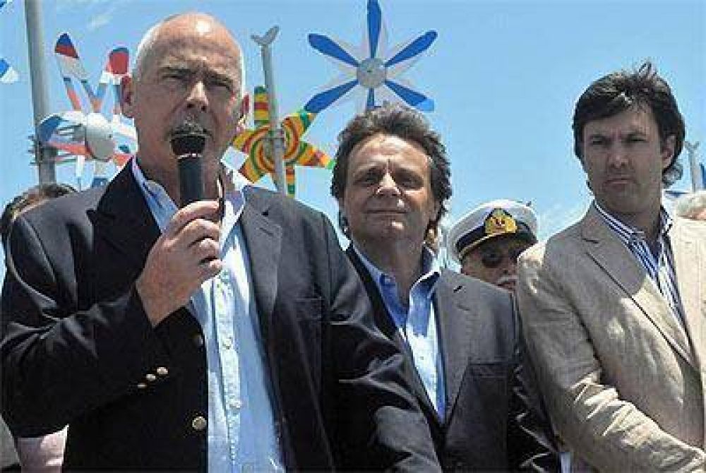 Ministro de Turismo consider� �un �xito� el primer fin de semana largo