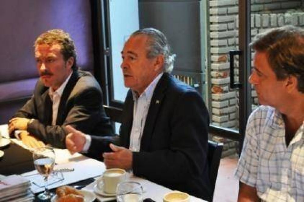 Barletta: "Necesitamos una revoluci�n educativa"