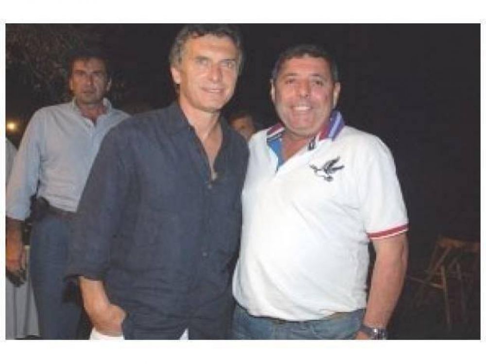 De �ngeli pos� junto a Macri en pleno cierre del Carnaval de Gualeguaych�
