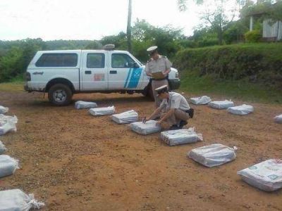 Corpus: Secuestr� una tonelada de marihuana valuada en m�s de 4 millones de pesos