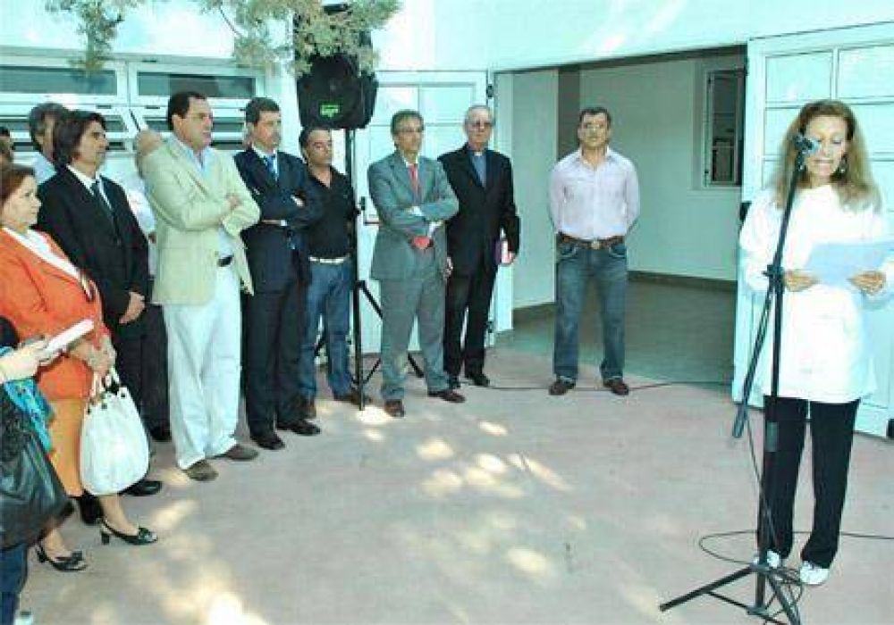 Eseverri particip� de los actos de inicio de ciclo lectivo e inaugur� las obras