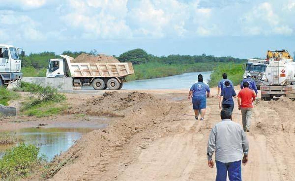 El gobernador Zamora coordin� las acciones del Comit� de Emergencia 
