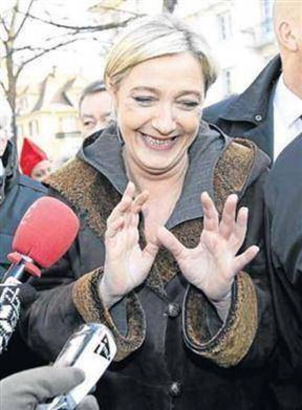 El ascenso de la hija de Le Pen sacude a Francia