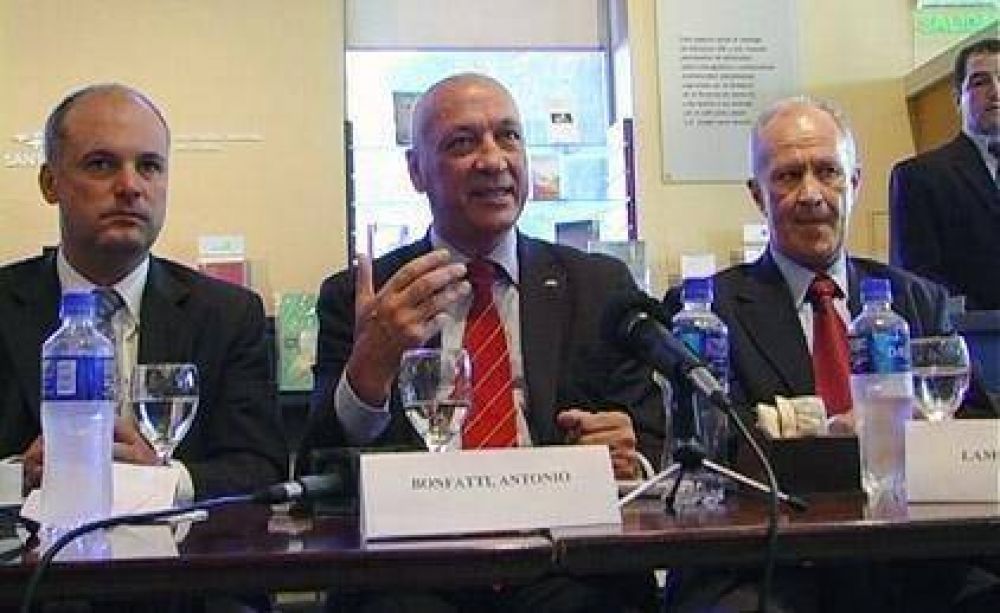 Bonfatti lanz� su lista de diputados: "Nos van a representar con dignidad"