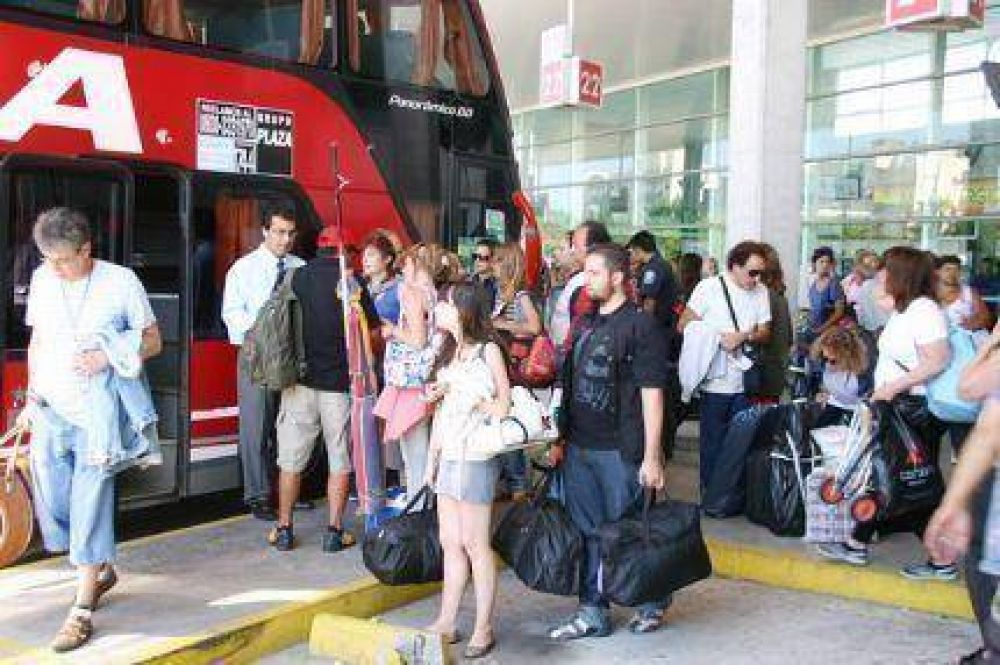 El ritmo de la Terminal vuelve a la normalidad con la partida de los �ltimos turistas