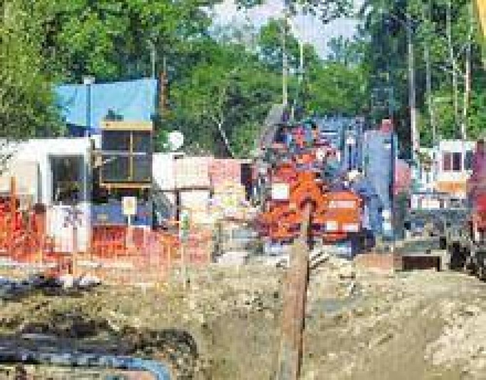 En 10 d�as se inician las obras de gas para 8 barrios de la capital 