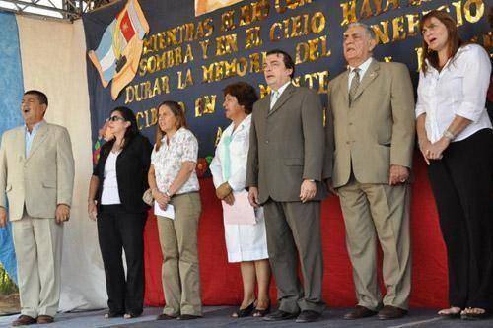 Niccolai inaugur� obras en escuela de El Porvenir