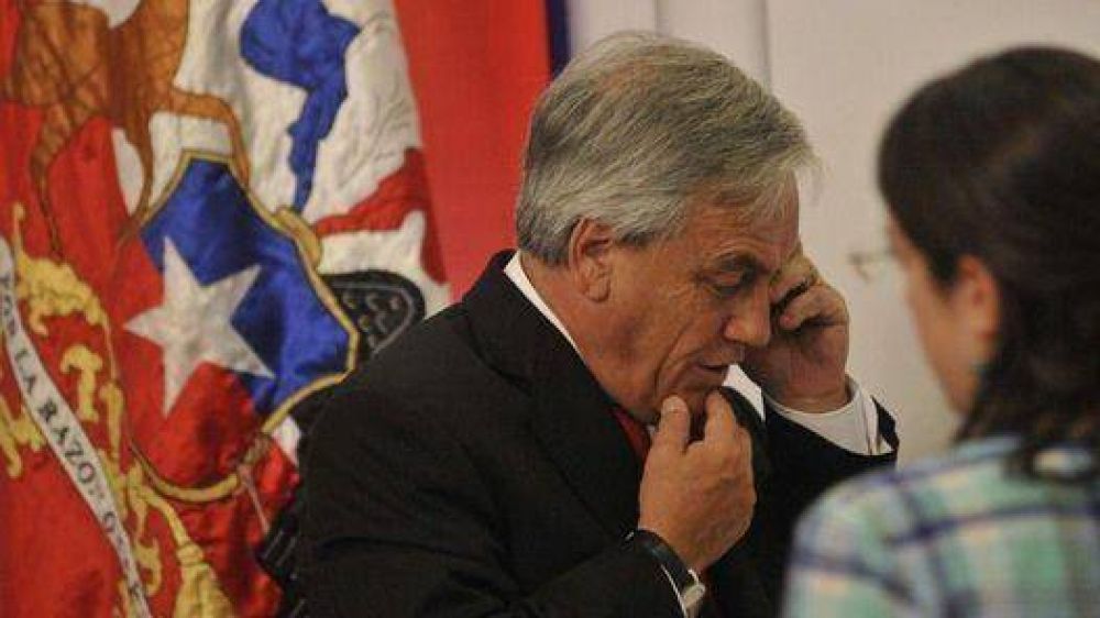 Con un ojo en las encuestas, Pi�era cumple un a�o en Chile