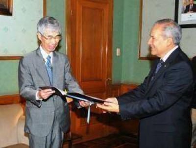 Barrionuevo recibi� al embajador de Jap�n