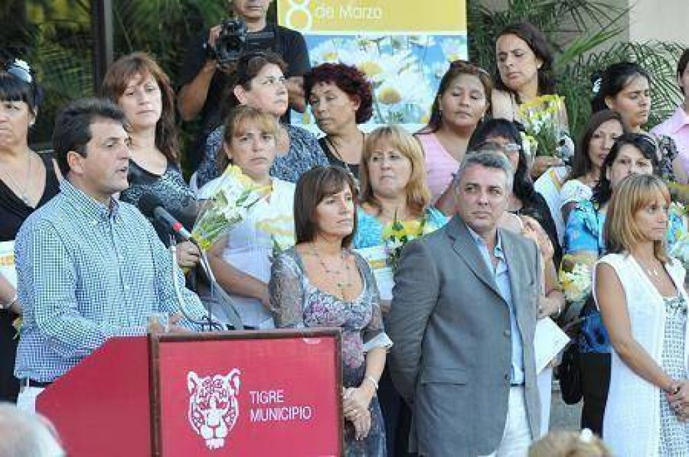 Homenaje a las Enfermeras de Tigre