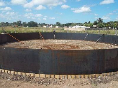 Construyen en Claypole la planta de tratamiento de cloacas 