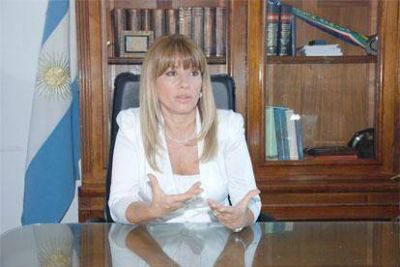 M�nica Litza destac� los est�ndares de seguridad del nuevo pasaporte 