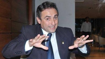 �Si el Suoem quiere mandar, que presente una lista y participe en una elecci�n�
