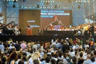 Cabandi�: "Este acto demuestra que el kirchnerismo es una fuerza con diversidad y apoyo irrestricto�