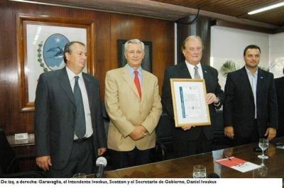 SAN MARTIN - ESTAMOS A FAVOR DE LOS PROCESOS DE CAPACITACI�N DE NUESTROS RECURSOS HUMANOS"