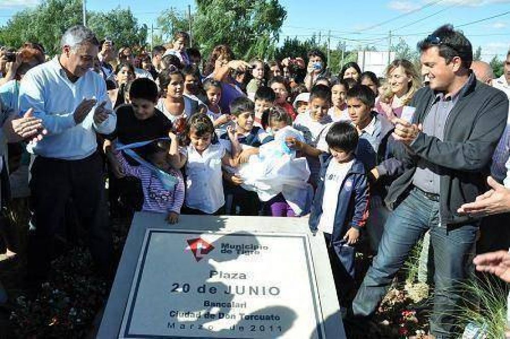 Se inaugur� un Jard�n de Infantes, una plaza y asfaltos para Bancalari