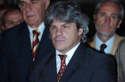 Comienzan a abonar la deuda con los bancarios transferidos