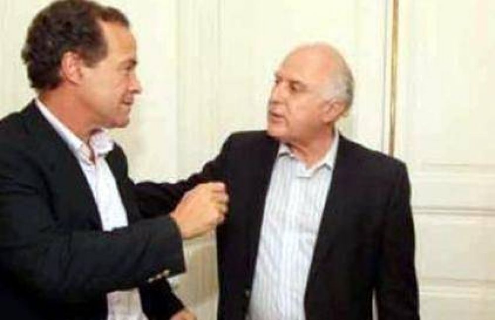 Binner le pidi� a Giustiniani que no haga "da�o" en el PS