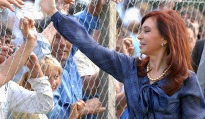 Llega Cristina, para inaugurar una av�cola y las clases de la UBA