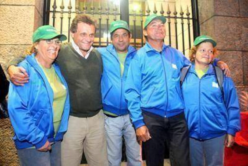Abuelos marplatenses partieron a C�rdoba