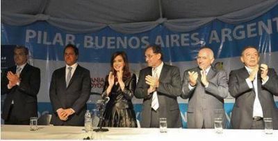 Sugestiva frialdad de Cristina hacia el intendente Z�ccaro
