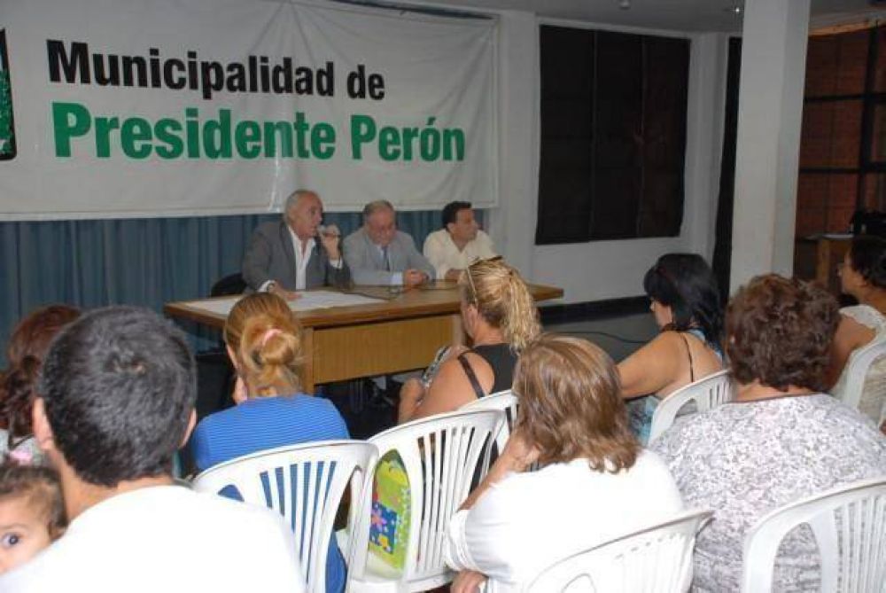 PTE. PERON - REGUEIRO CHARL� CON AFECTADOS POR LA TRAZA DE AUTOPISTA