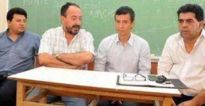 Aguilar se reuni� con pastores de iglesias evang�licas de Resistencia y expuso su proyecto de gobierno