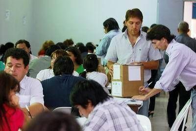 Ra�l Jalil le gan� por m�s de 1.500 votos a Fadel
