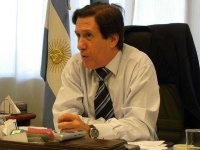 DIAZ PEREZ: �EL PUEBLO DE LANUS NO NOS PERDONARIA QUE PERSONAJES NEFASTOS DE LA GESTION ANTERIOR VUELVAN A MANEJAR EL DINERO PUBLICO DEL DISTRITO�