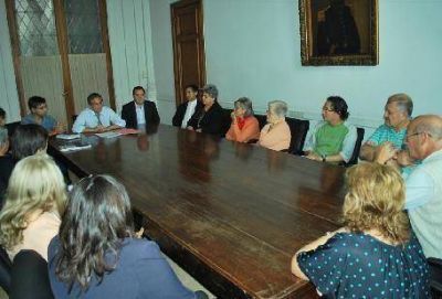 El Intendente Eseverri entreg� apoyos econ�micos a las C�ritas de nuestra ciudad 