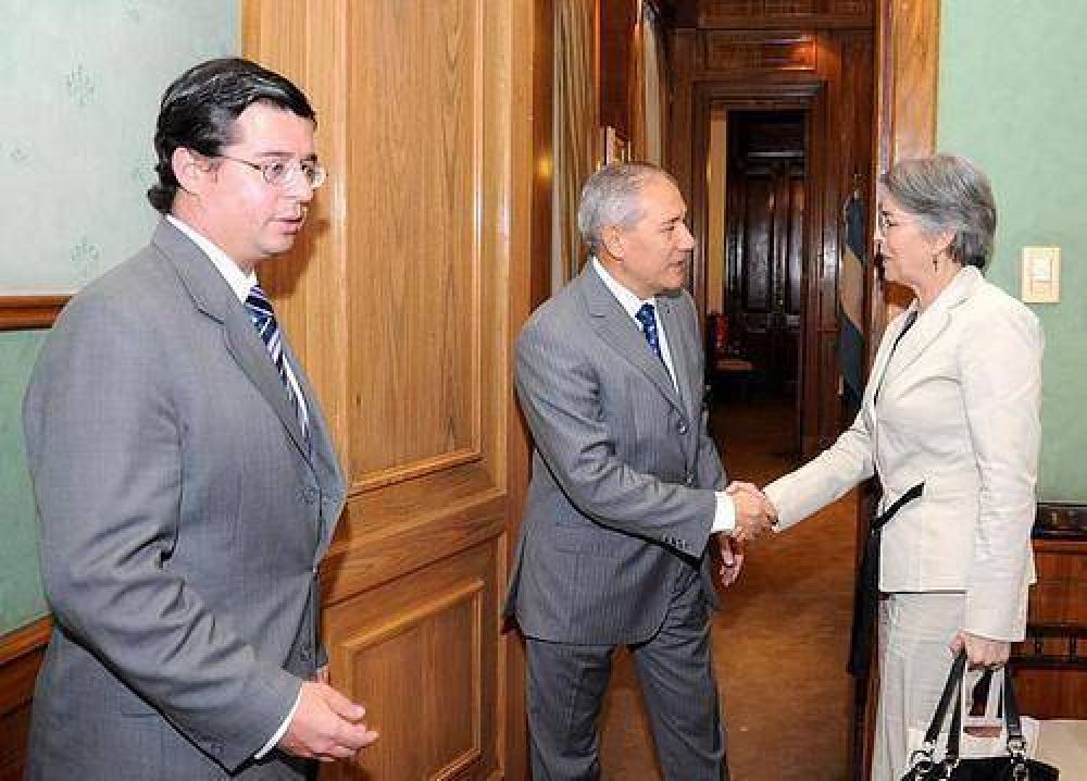 Embajadores del Mercosur con el gobernador Barrionuevo