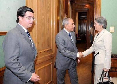 Embajadores del Mercosur con el gobernador Barrionuevo