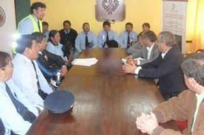 Inspectores de tr�nsito llevaron reclamo al deliberante 