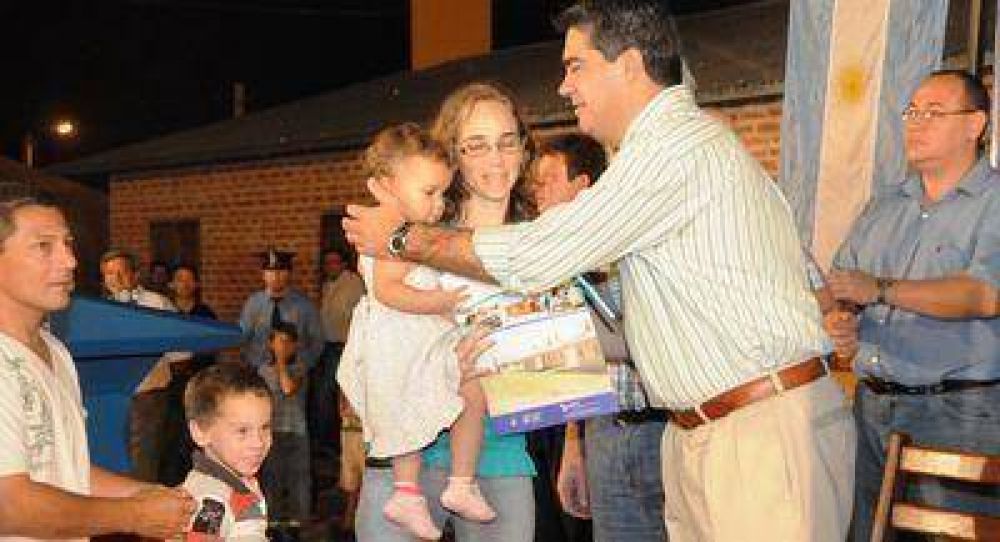 En La Escondida, Capitanich habl� de "reivindicaci�n para todos"