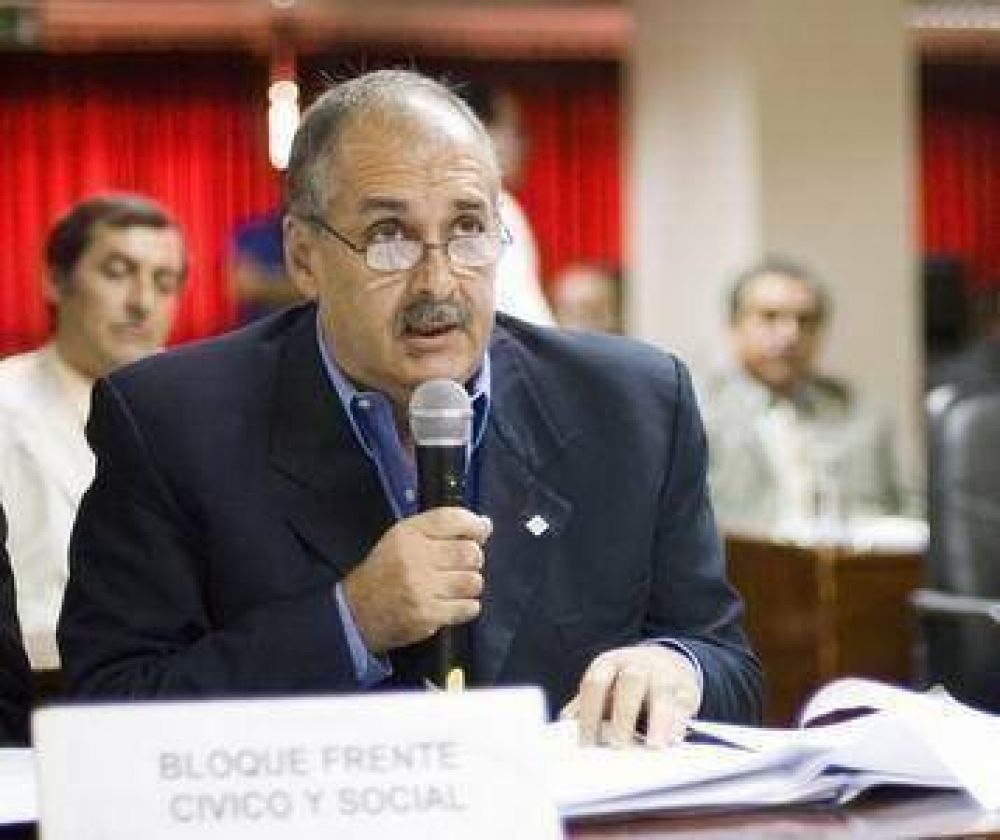 Para Ag�ero, el voto castigo surgi� por la "soberbia y los caprichos" 