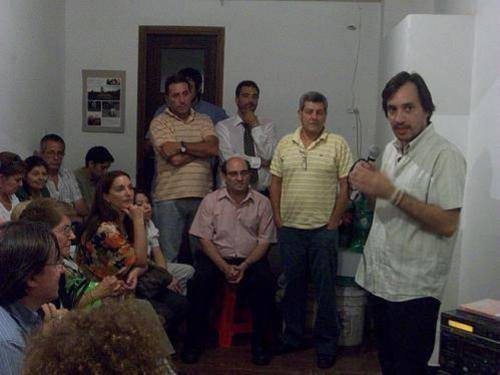 Unidad Popular inaugur� su primer local en el partido de Vicente L�pez