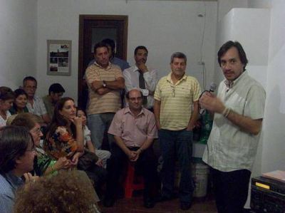 Unidad Popular inaugur� su primer local en el partido de Vicente L�pez