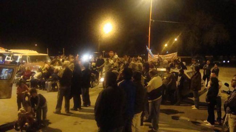 Villa de Soto: cuarto d�a de movilizaci�n vecinal contra las tarifas de energ�a
