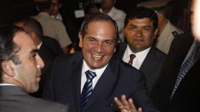 Los estatales cobrar�n un anticipo de 250 pesos