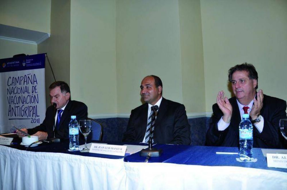 Presentaron la Campa�a de Vacunaci�n Antigripal 2011 a los intendentes