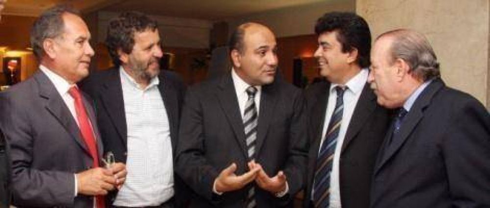 Espinoza asegur� que La Matanza reforzar� la pol�tica de prevenci�n ante la gripe