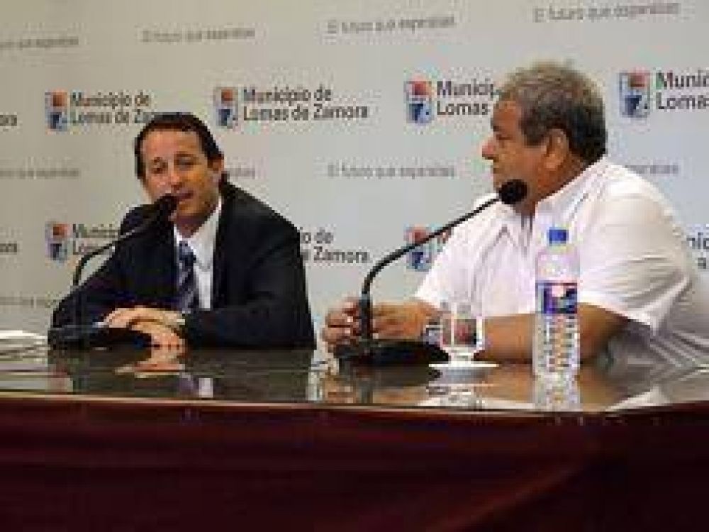 Lomas de Zamora: Insaurralde anunci� aumento para los municipales