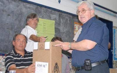 Los principales candidatos votaron antes del mediod�a